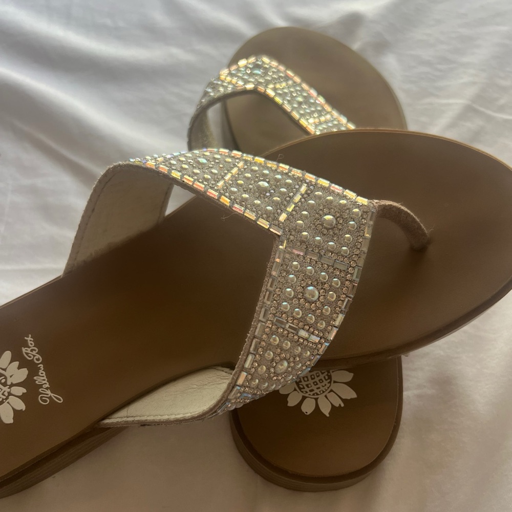 Yellow Box Diamond Pearl luxury Sandals